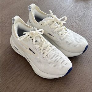 Brooks Glycerin 22 Cream Running Shoes
